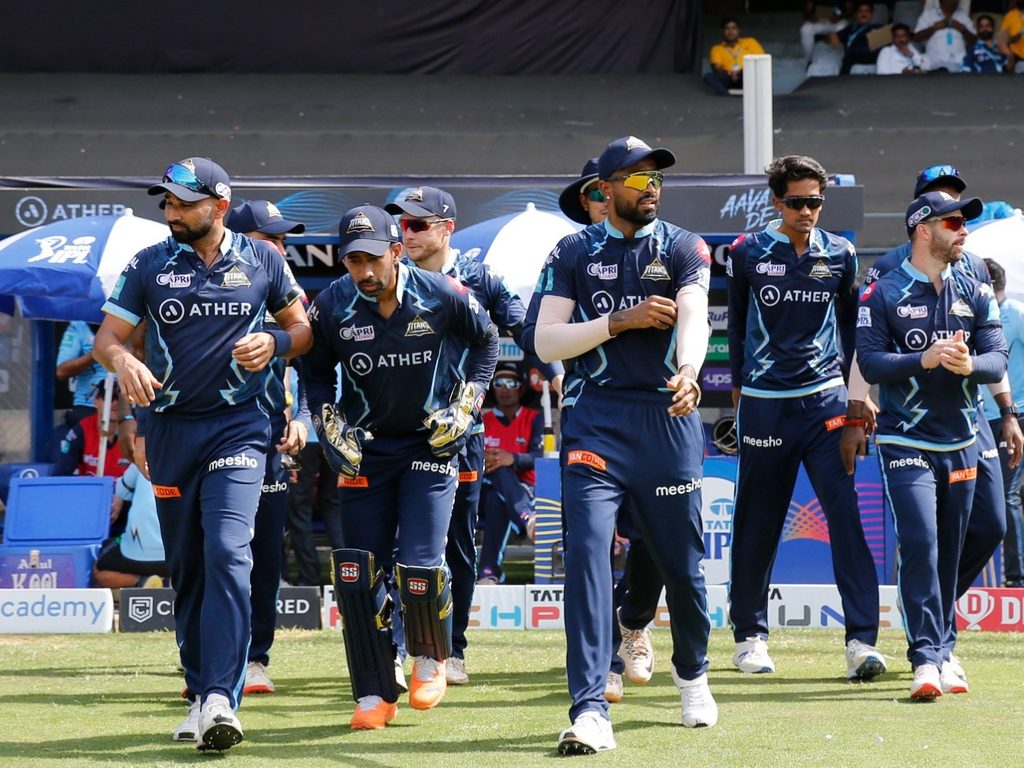 Titans beat Sunrisers Titans won by 5 wickets (with 0 balls